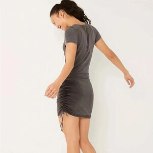 - Victoria's Secret PINK Ruched Side Short Sleeve mini dress size M